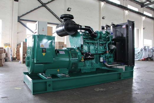 芒康320kw康明斯柴油发电车出租组图片 芒康320kw康明斯柴油发电车出租组图片